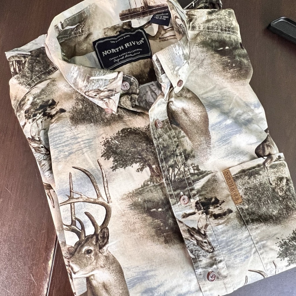 North River Deer‎ Print Button Shirt Men's Size L Wildlife Outdoors Beige Camo